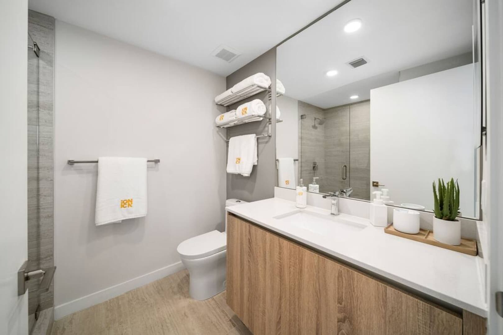 2-Bedroom Suite at Quadro Brickell