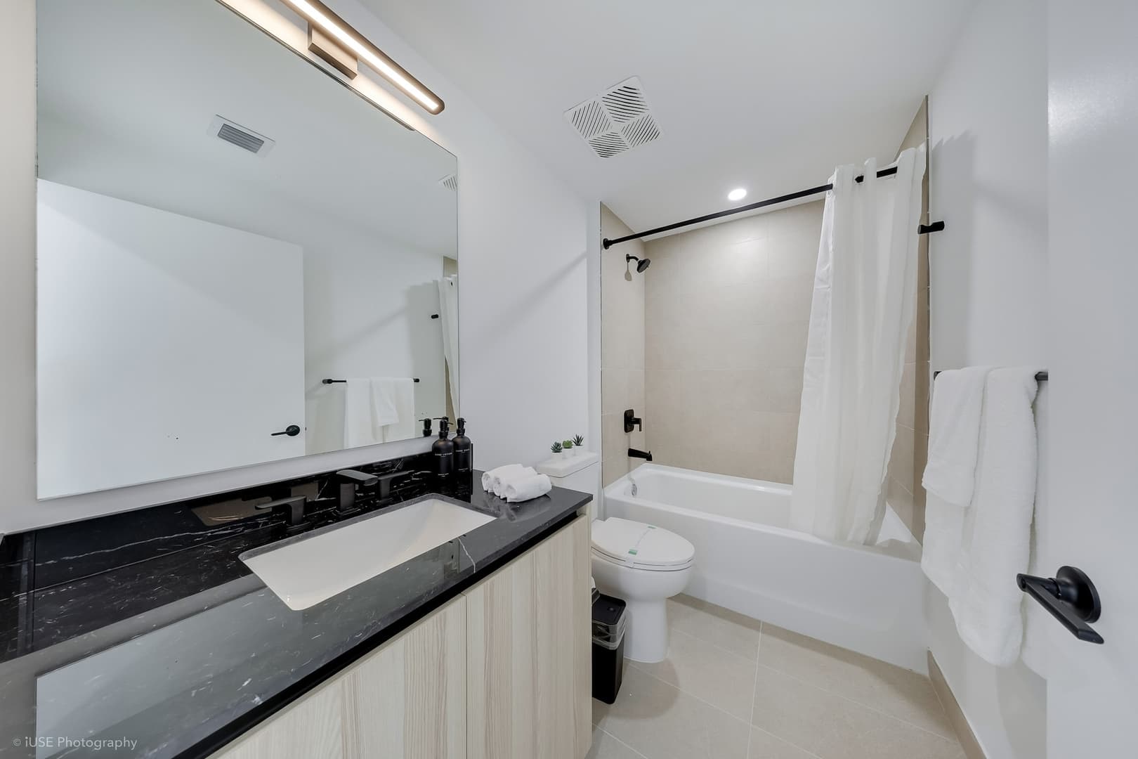 2-Bedroom Suite at District 225 Brickell