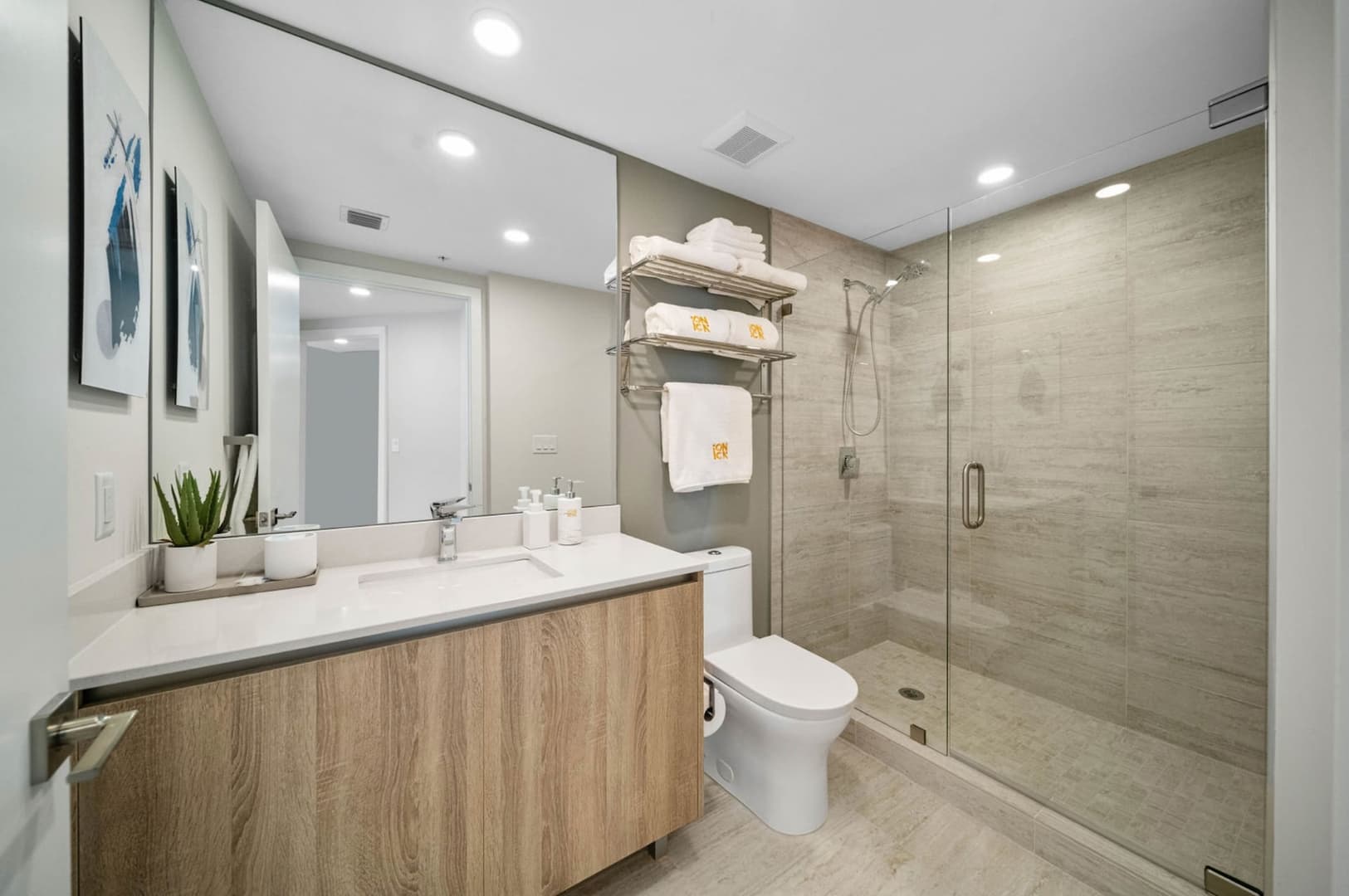 2-Bedroom Suite at Quadro Brickell