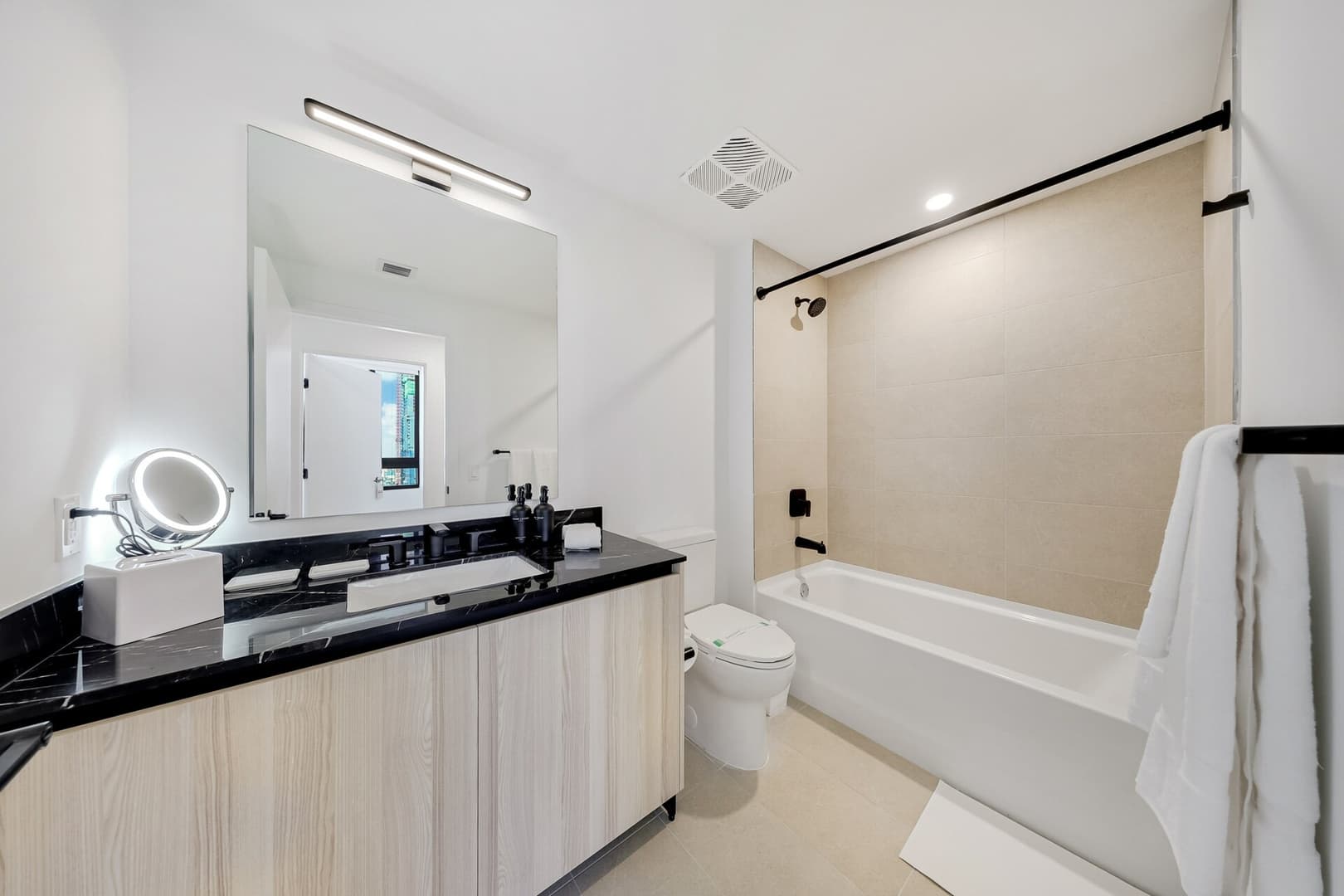 2-Bedroom Suite at District 225 Brickell