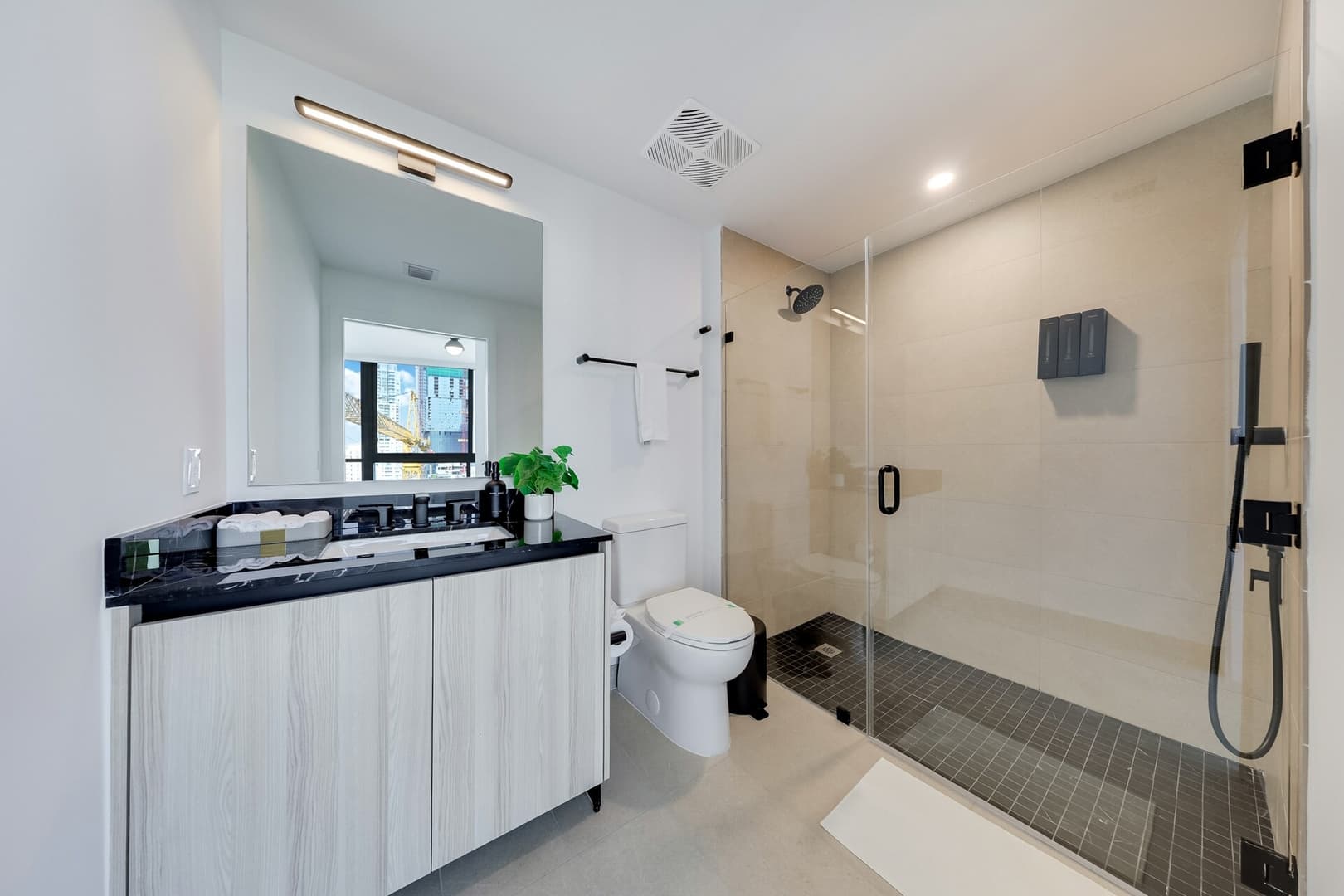 2-Bedroom Suite at District 225 Brickell