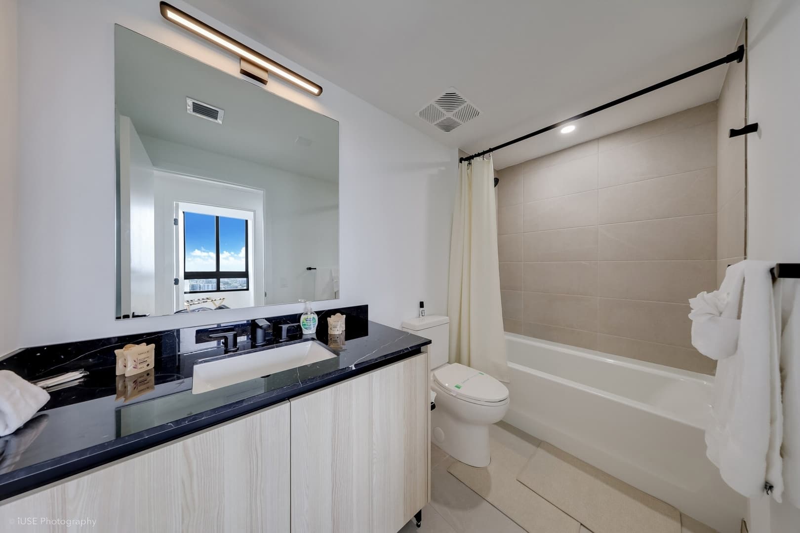 2-Bedroom Suite at District 225 Brickell