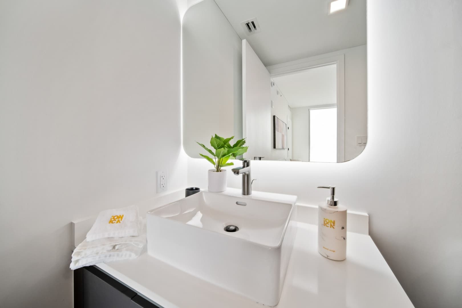 Penthouse · 2-Bedroom Suite at YOTEL Miami