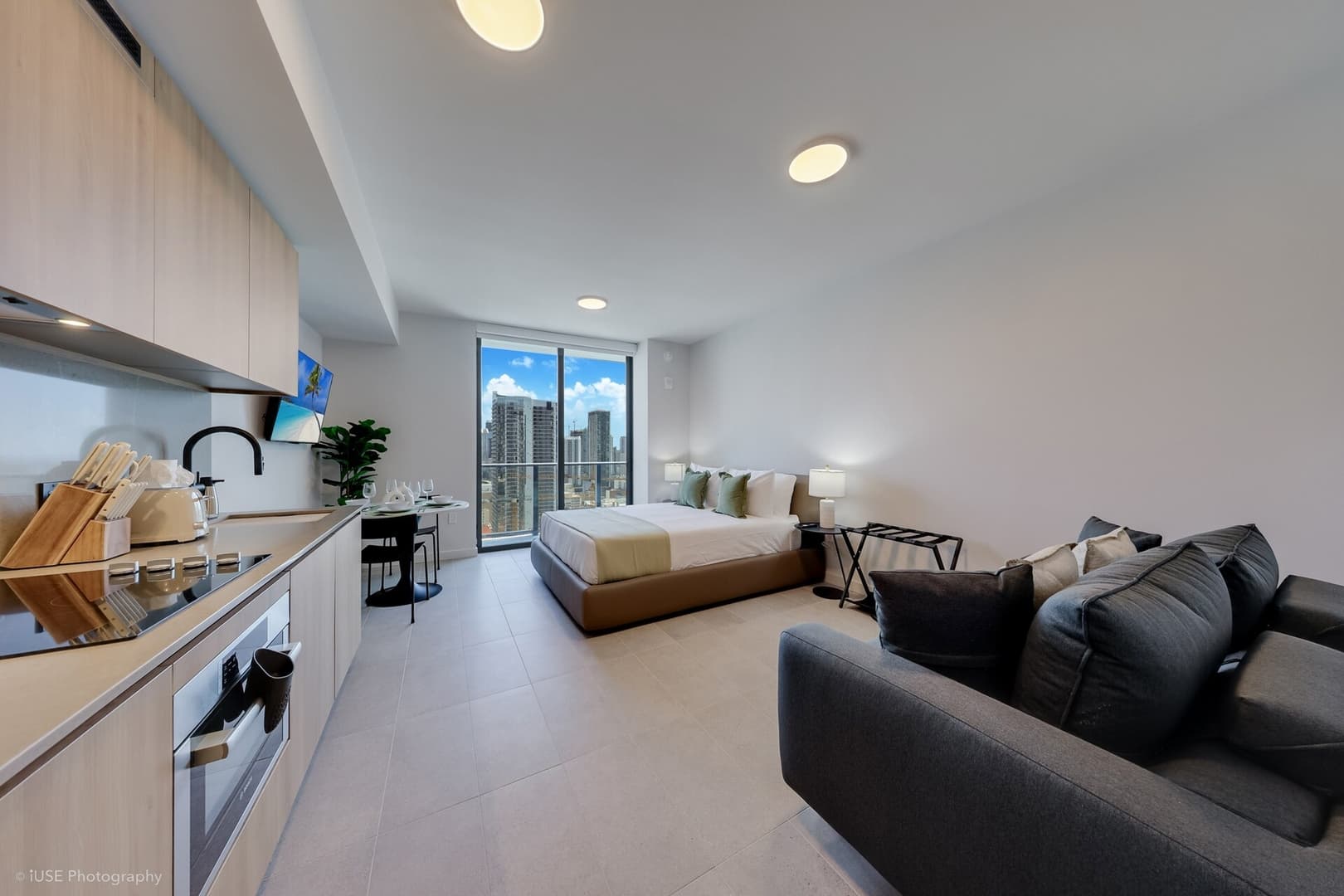 Studio at 501 Collins Miami Beach