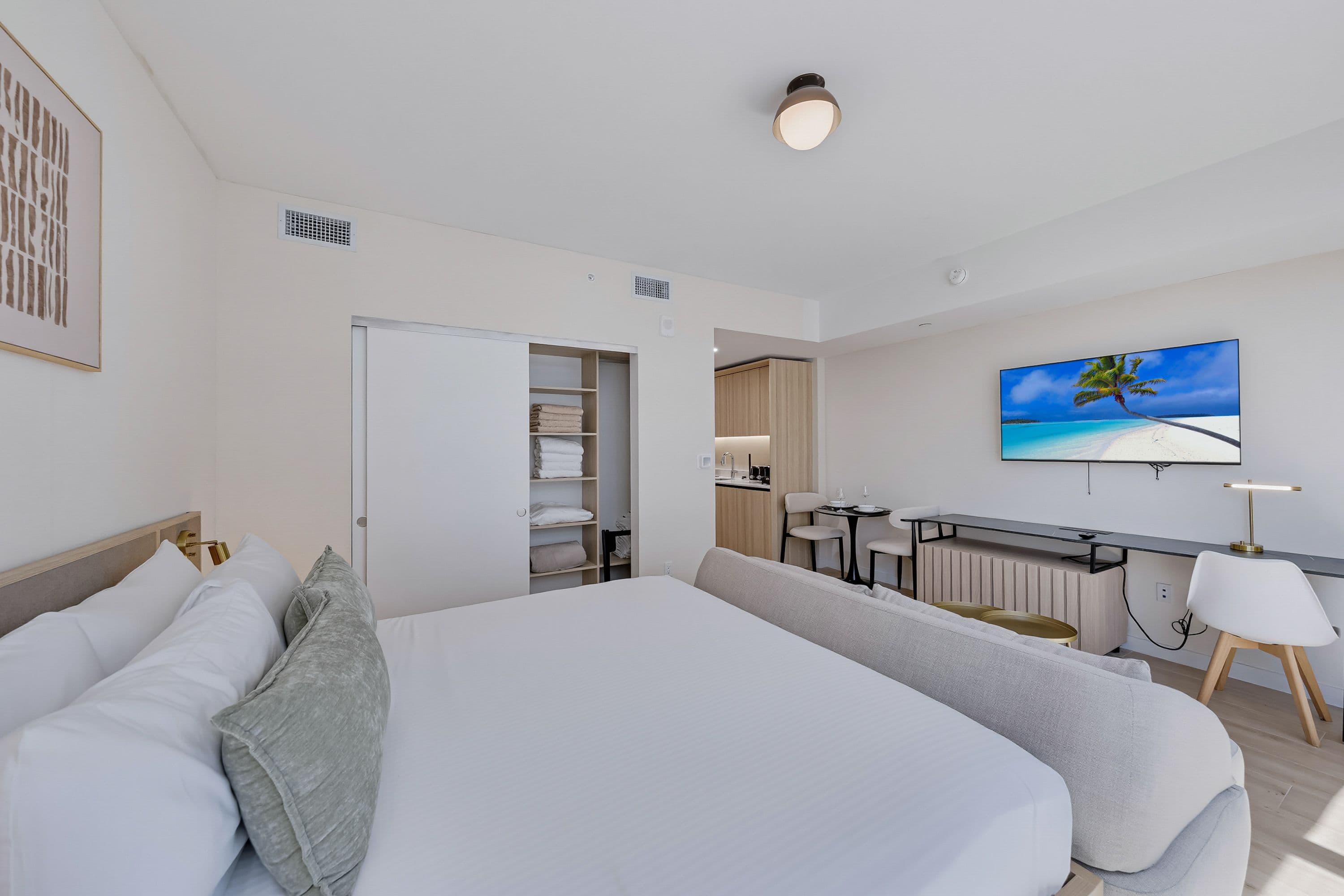 Luxury Studio Free Parking, Amenities 4ppl