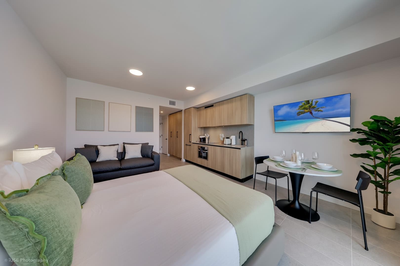 Studio at 501 Collins Miami Beach