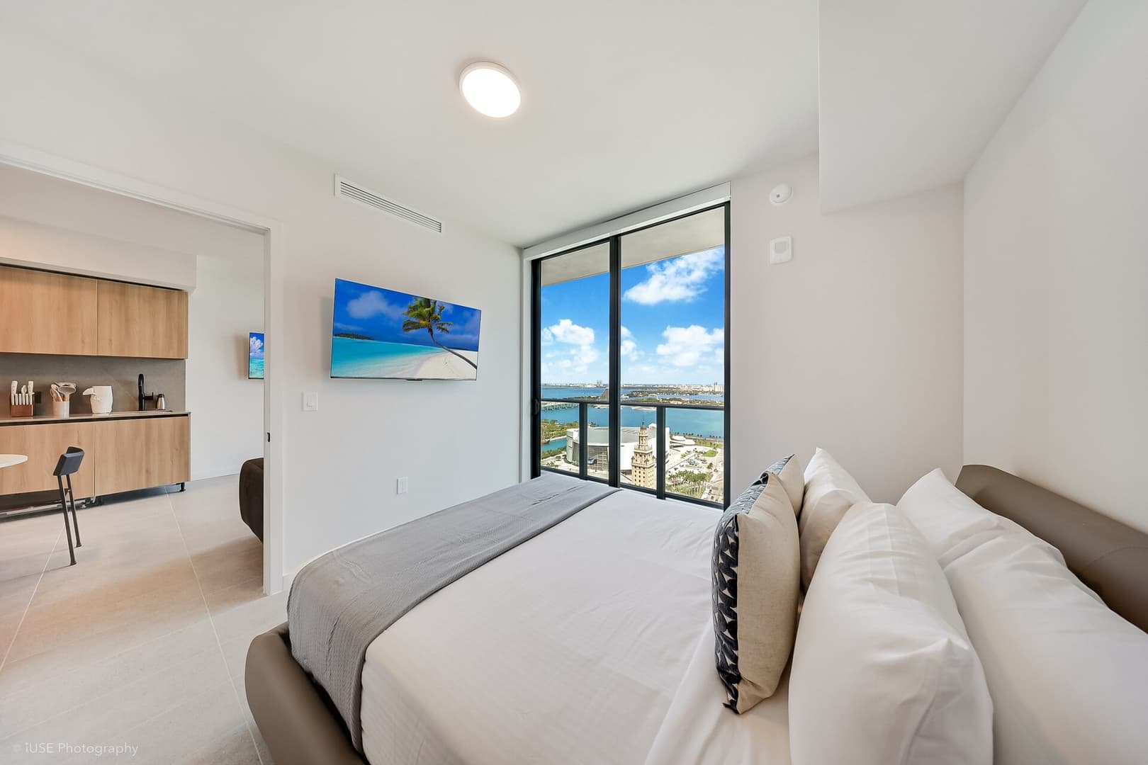 1-Bedroom Suite at 501 Collins Miami Beach